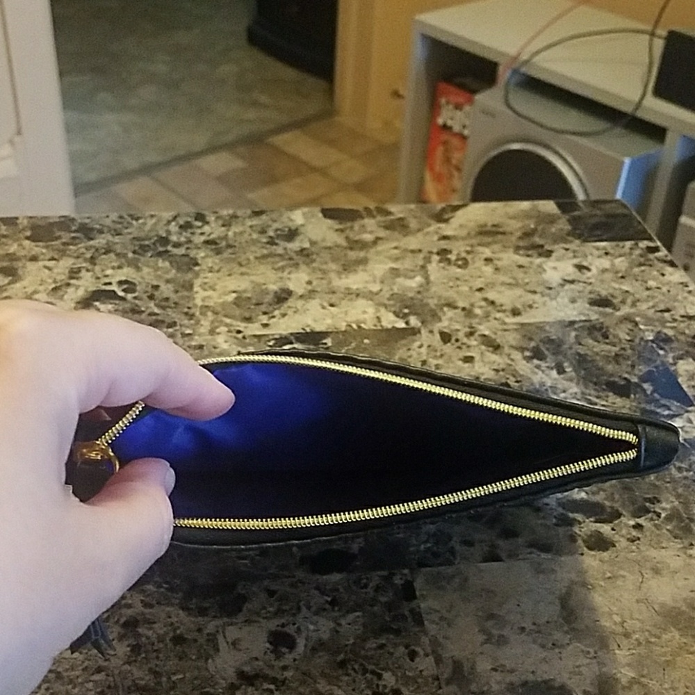 Make up bag - Picture 3 of 3